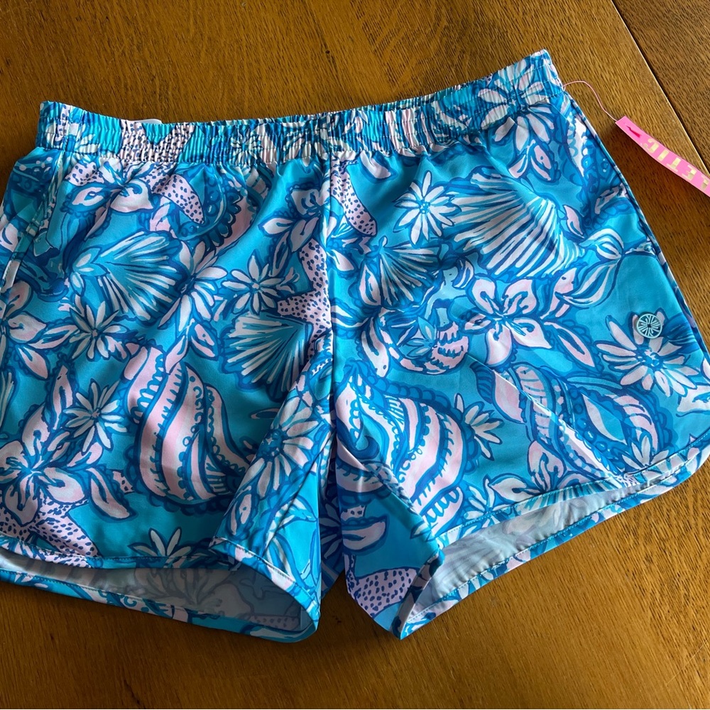 Lilly Pulitzer Luxletic Boca Chica Short. Blue sound the sirens. XXS. New.